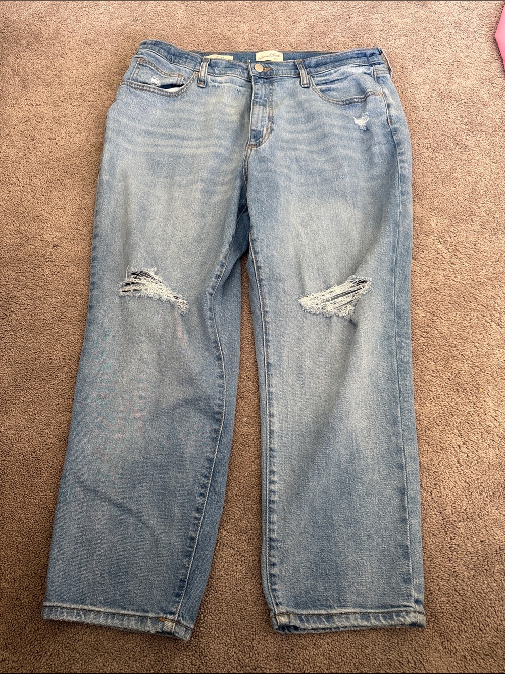 Universal Thread Light Blue Straight Leg Distressed Jeans